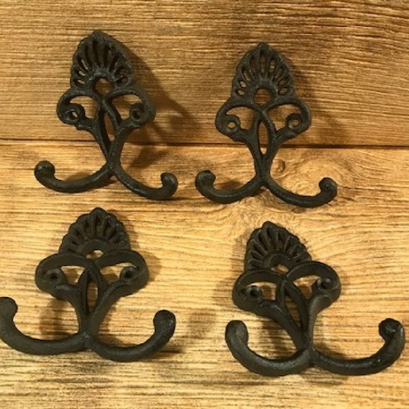 One (1) Crown Wall Double Hook 4 3/4" tall 4" wide Home Wall Decor ONE 0184-1025 - Picture 11 of 16